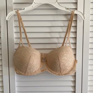 EUC blush lace push up bra